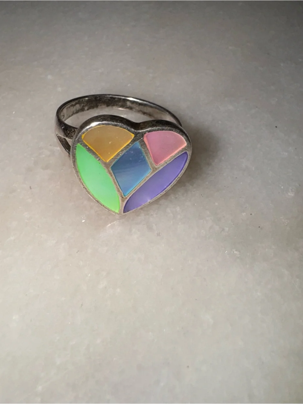 Sterling silver mother of pearl heart ring
